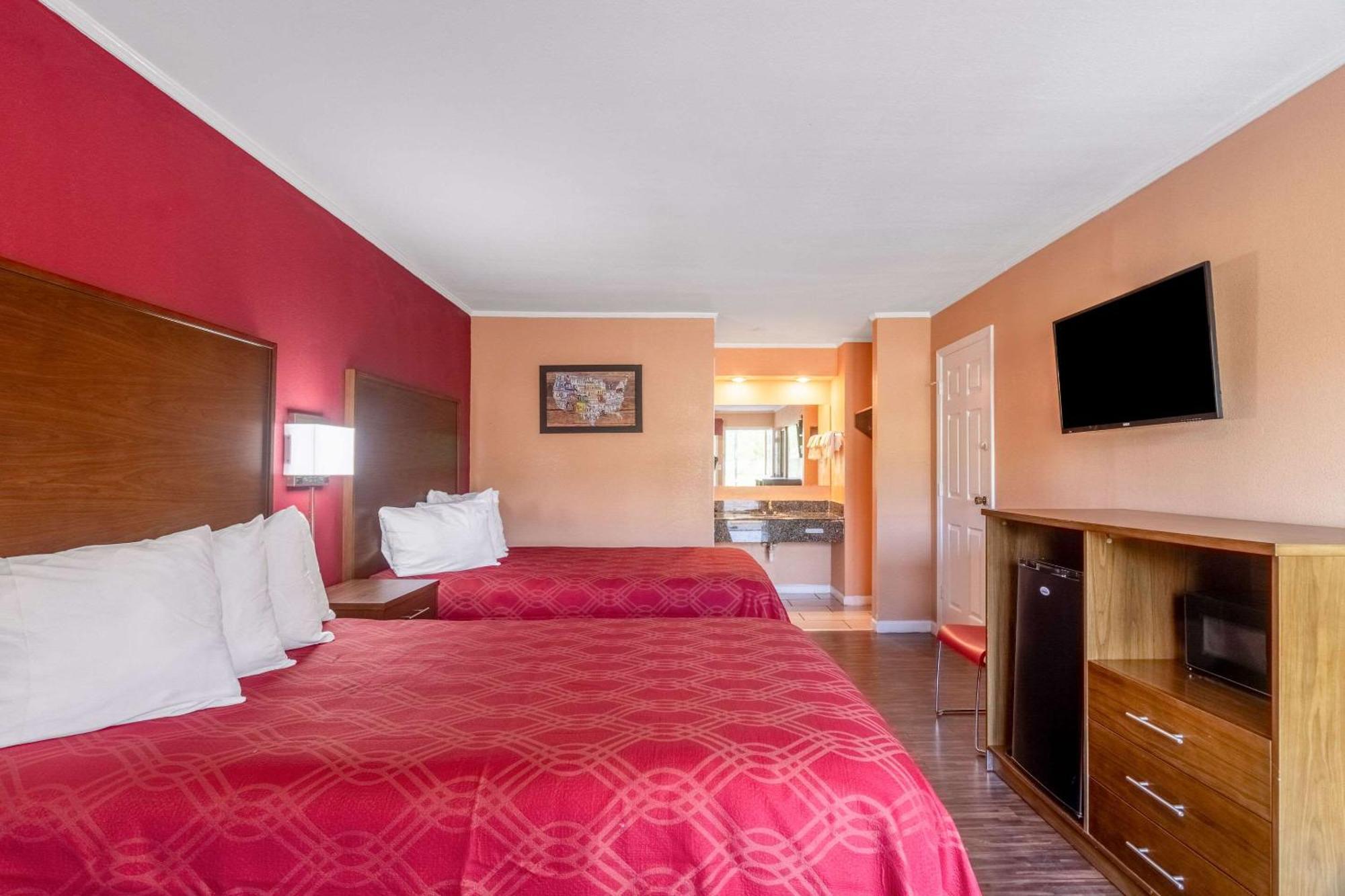 Econo Lodge Cornersville Exterior photo