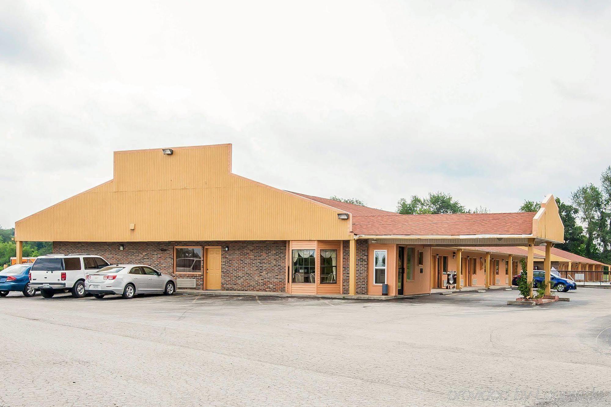 Econo Lodge Cornersville Exterior photo
